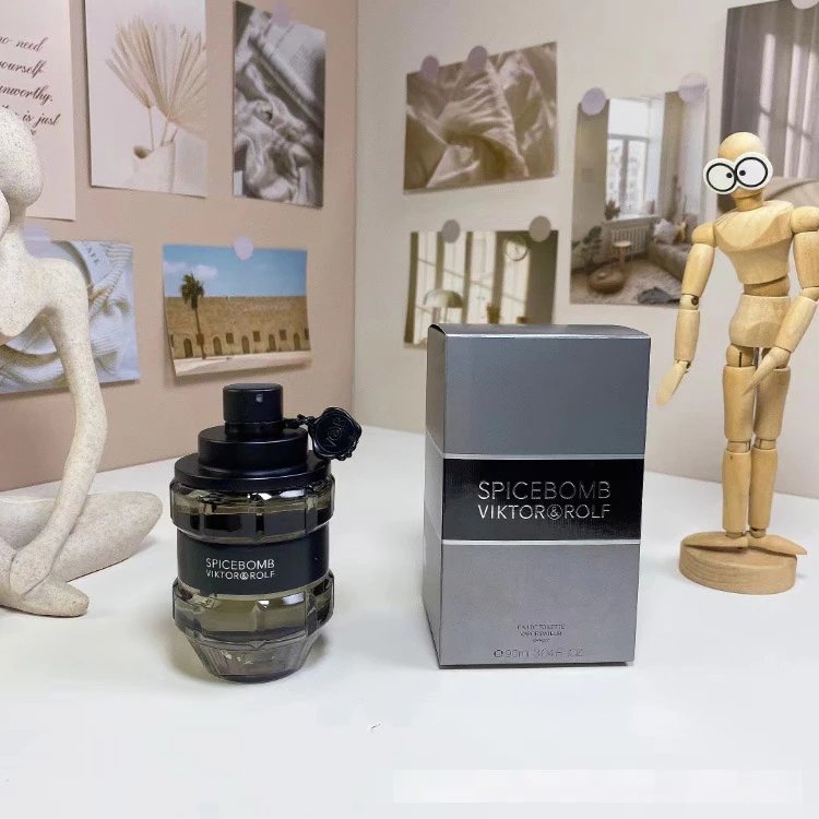 Viktor&Rolf Spicebomb — SKU-01-Passion Bomb 90ml