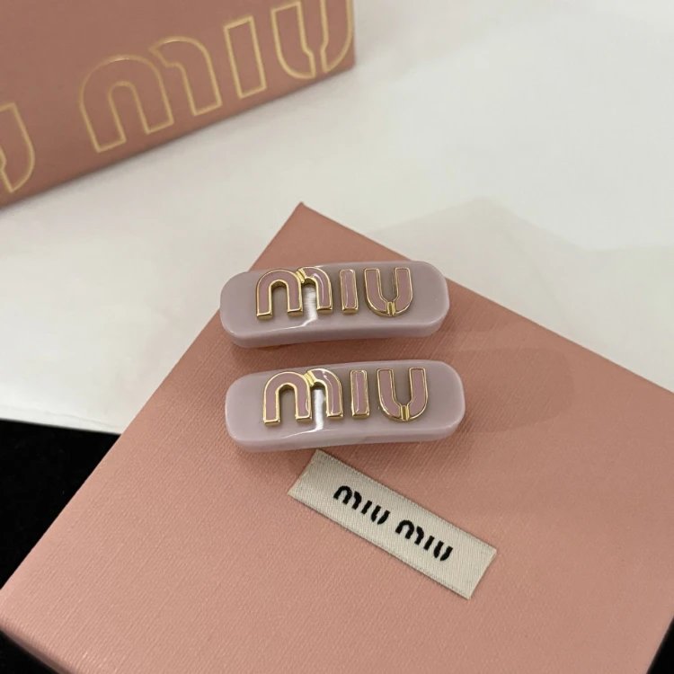 Miu Miu Pink Hair Cl