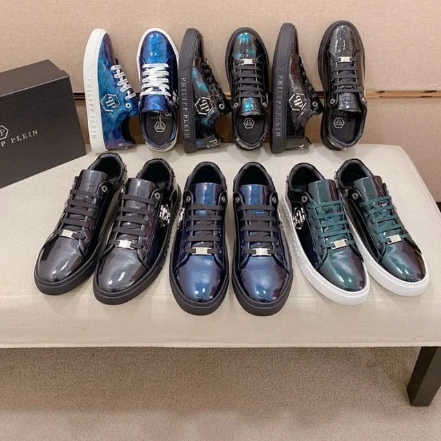 Philipp Plein Sneakers Low-top lace-up glossy with PP hexagon emblem product detail image 1