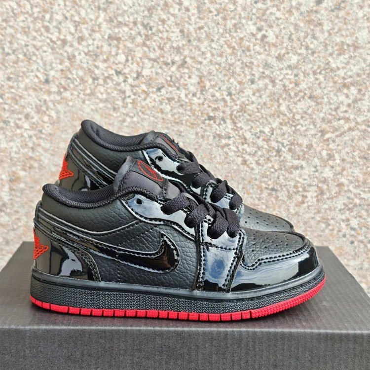 Mirror black and red