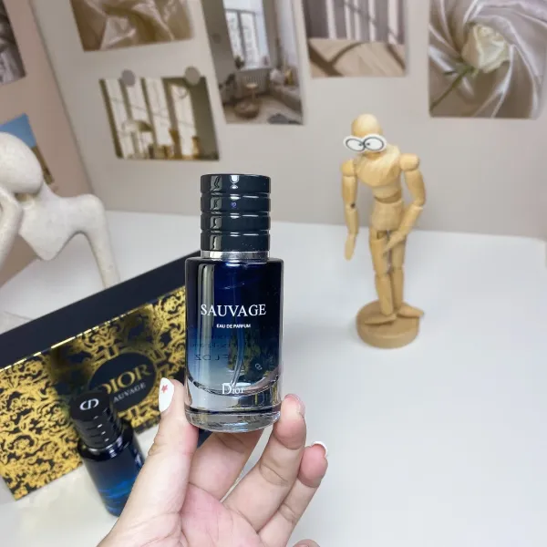 Dior Sauvage Eau de Parfum Gift Set 3x30ml Blue Perfume - 7