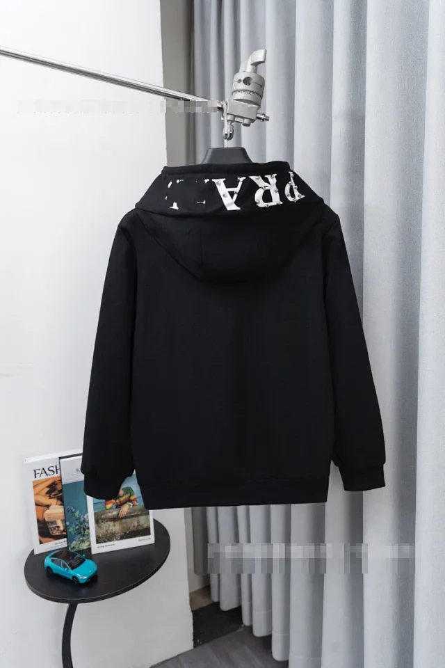 Prada Jackets Multi-pocket zip jacket with metal triangle logo product detail image 3