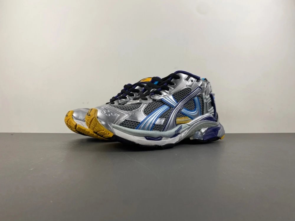 Balenciaga Sneakers Chunky Lace-Up — Carbon gray, jade yellow, black