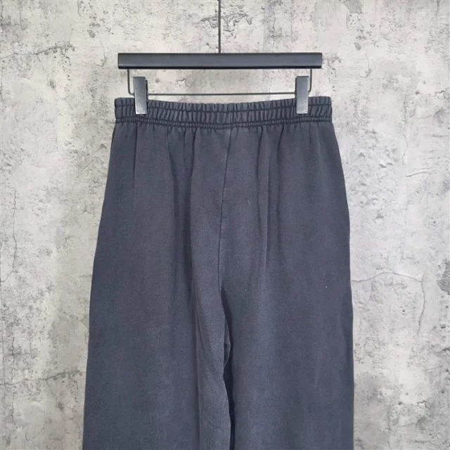 Umbro Trousers Wide-Leg Sweatpants product detail image 7