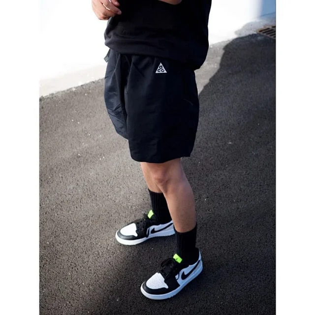 Nike Shorts ACG outdoor with elastic waistband and webbing belt product detail image 4