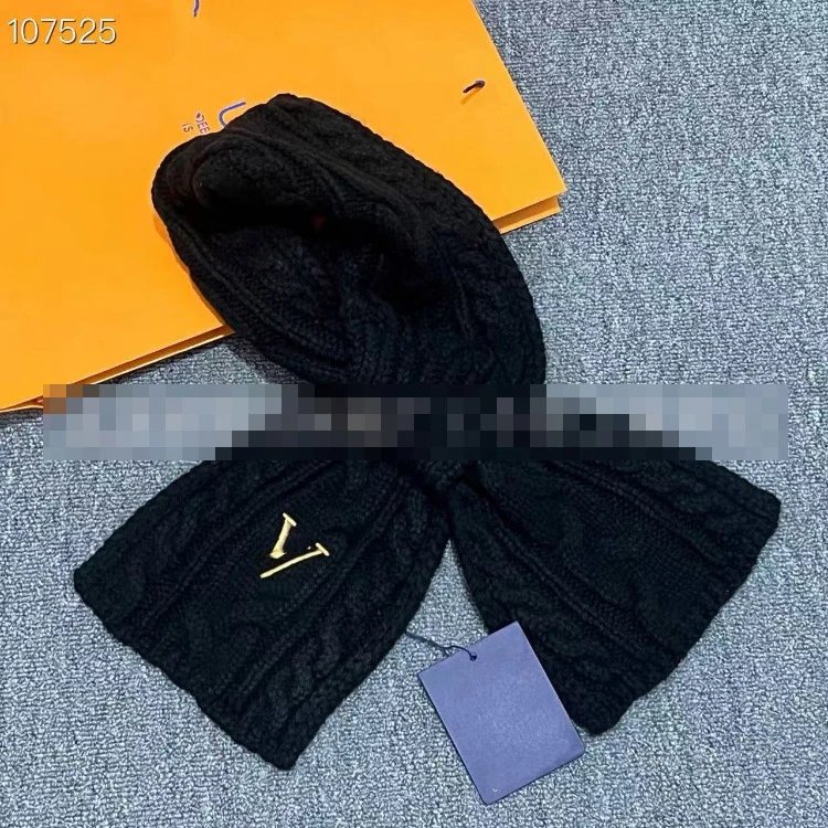 Black scarf