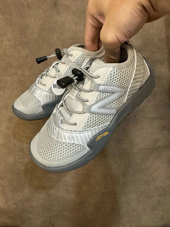 New Balance Sneakers MT10 wide-fit mesh image 4