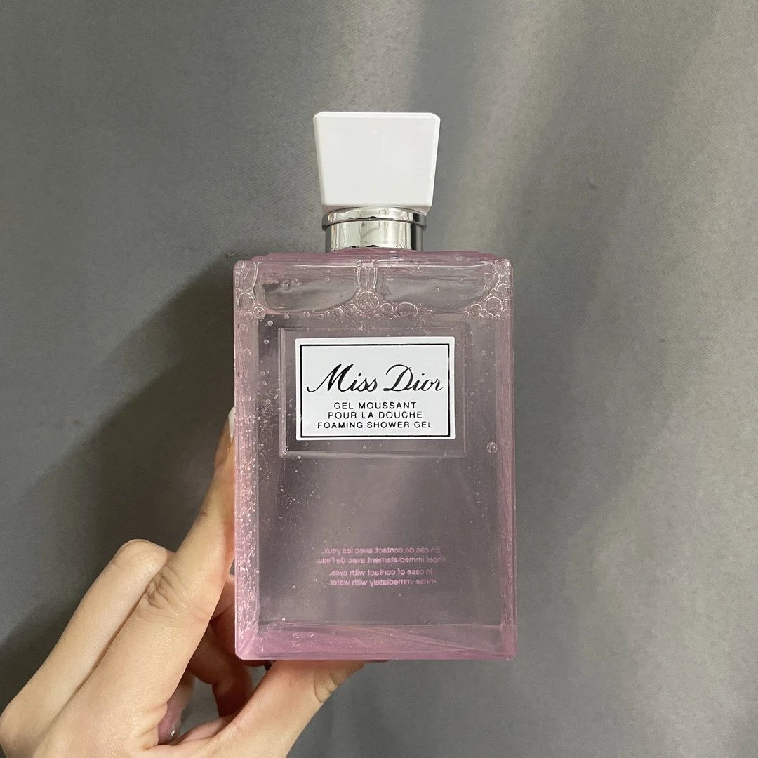 Dior Foaming Shower Gel QC photos