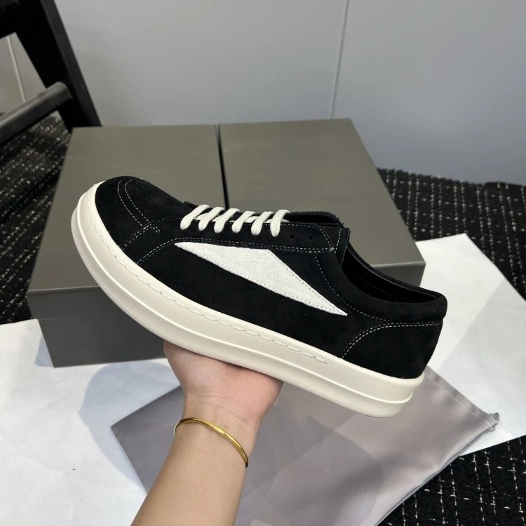 Black velvet