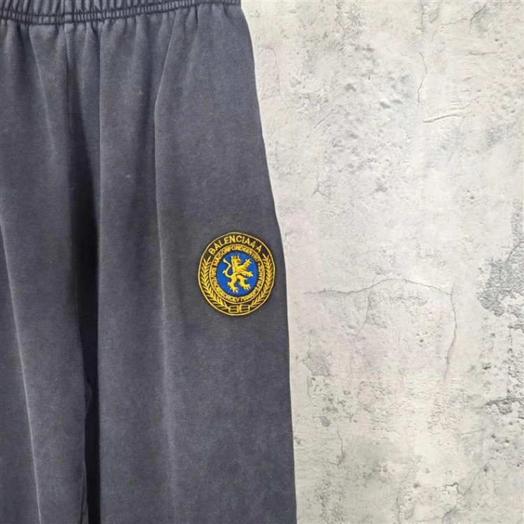 Umbro Trousers Wide-Leg Sweatpants image 6