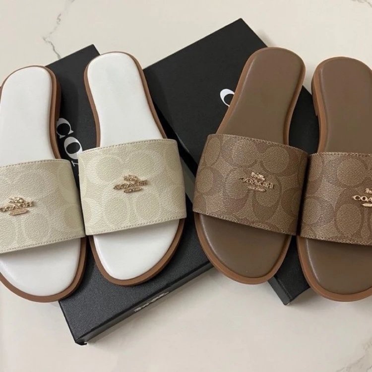 Coach Signature Slide Sandals - 004061