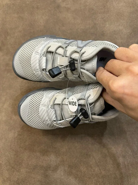 New Balance Sneakers MT10 wide-fit mesh product detail image 3
