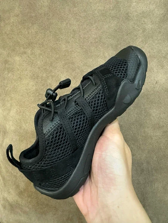 New Balance Sneakers MT10 wide-fit mesh product detail image 5