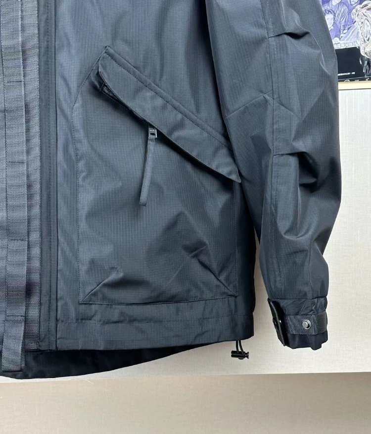Prada Jackets Hooded multi-pocket zip jacket with triangle plaque image 7