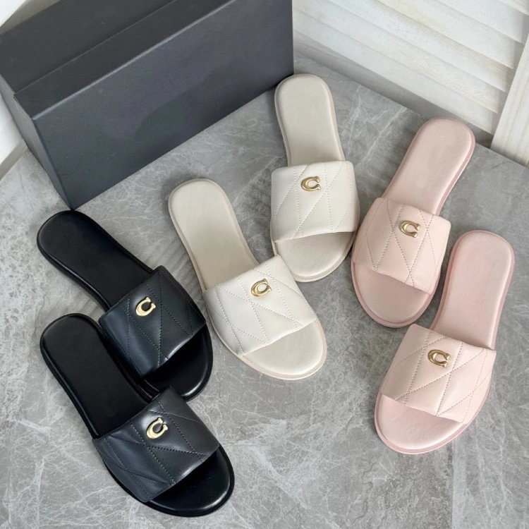 Coach Tabby Quilted Slide Sandals - 004878