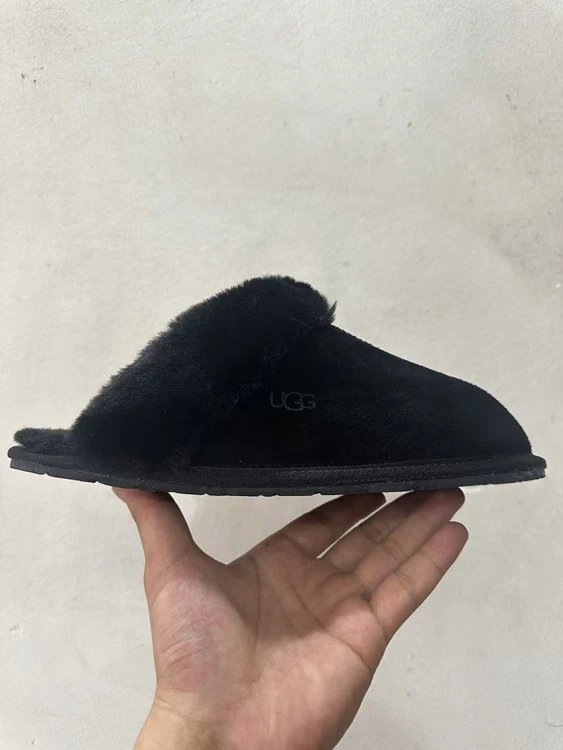 6872 black