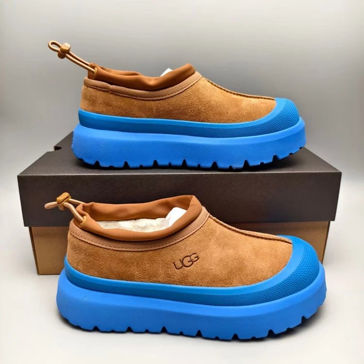 UGG Casual Shoes Slip-On Low-Top with Lug Sole image 3