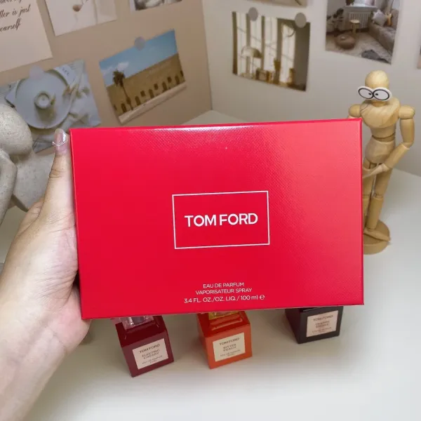 Tom Ford Cherry Collection Eau de Parfum Set Red Perfume - 7