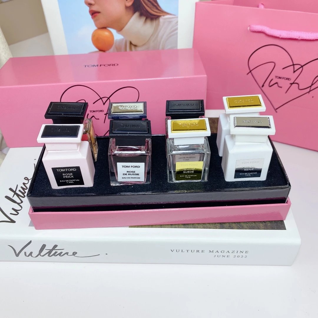 Tom Ford Private Blend Collection Mini Perfume Set Pink - 2