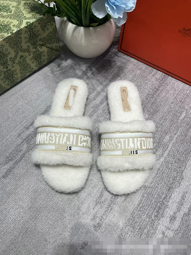 Dior Slippers Faux-Fur Logo Strap Slides product detail image 2