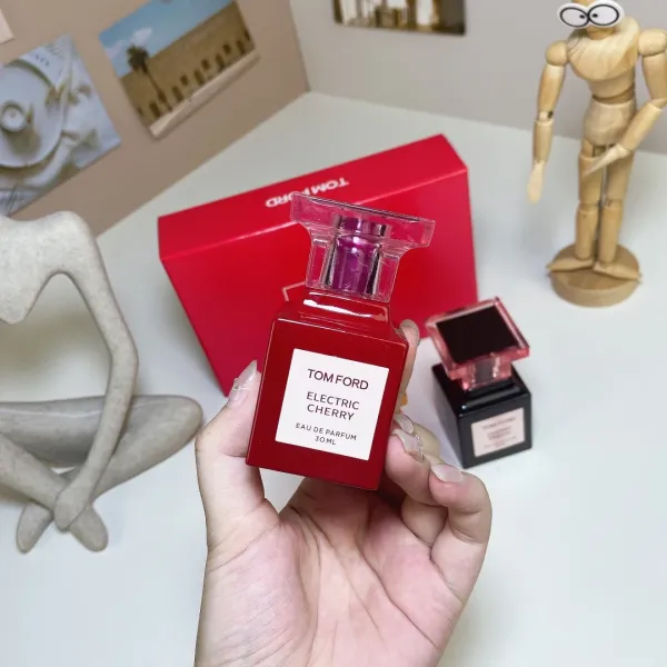 Tom Ford Cherry Collection Eau de Parfum Set Red Perfume - 4