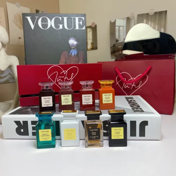 Tom Ford Mini Perfume Collection Set Electric Cherry, Soleil Blanc, Cherry Smoke, Ébène Fumé Perfume - 3