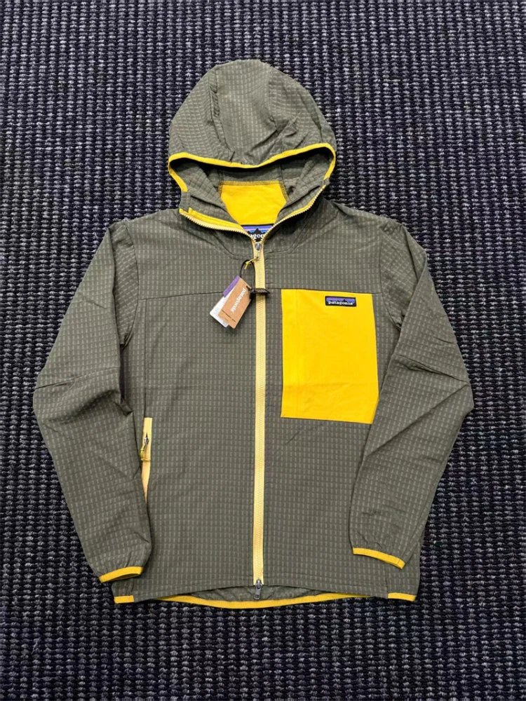 Patagonia Jackets R2 TechFace Hooded Jacket — SKU-05-Army Green