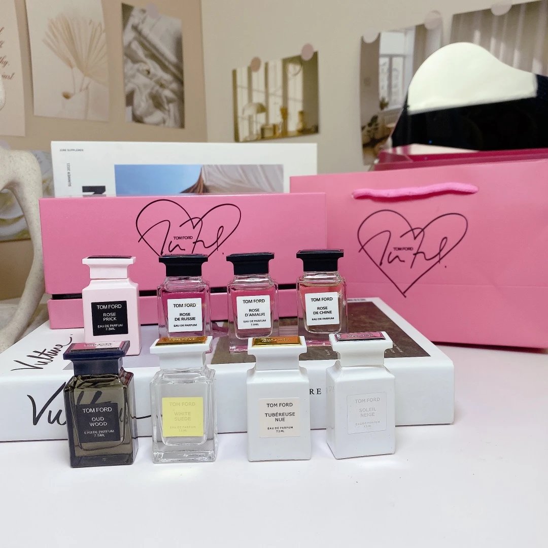 Tom Ford Private Blend Collection Mini Perfume Set Pink - 3