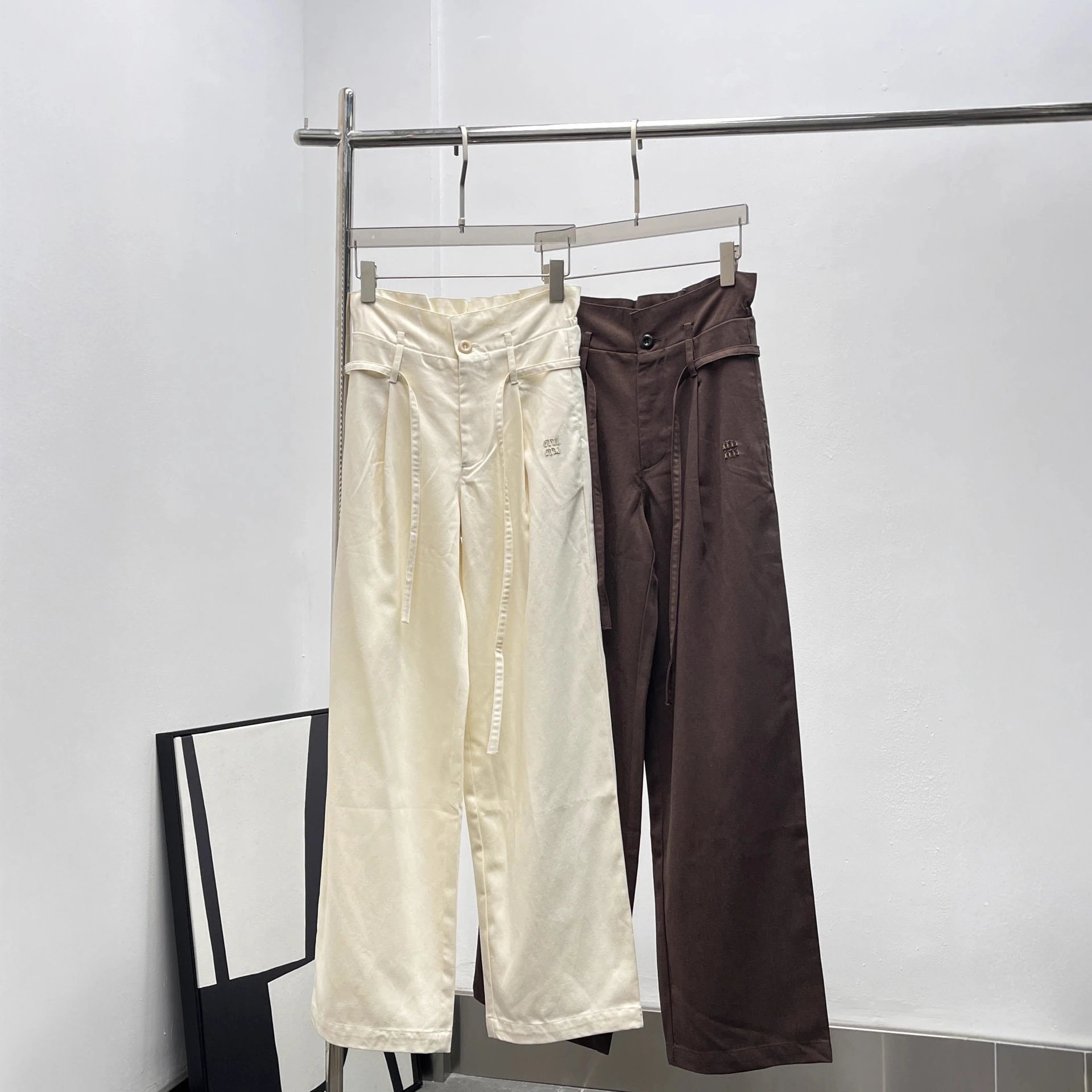 Miu Miu High-Waisted Wide-Leg Tailored Trousers with Belt - 008394