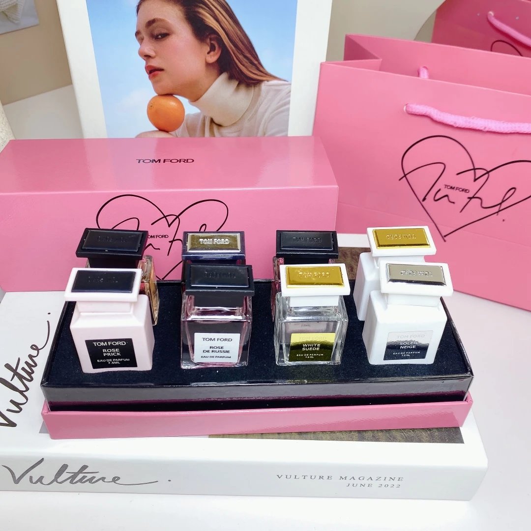 Tom Ford Private Blend Collection Mini Perfume Set Pink - 6