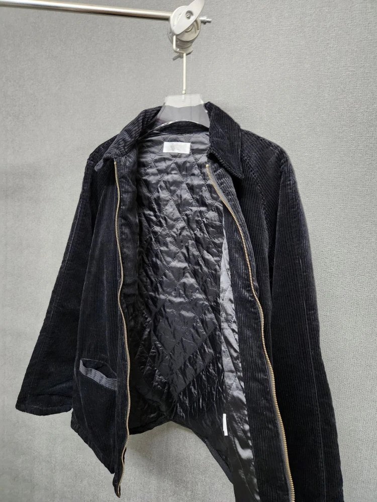 Unbranded Jackets Corduroy zip-up jacket with quilted lining and letter C patch image 3