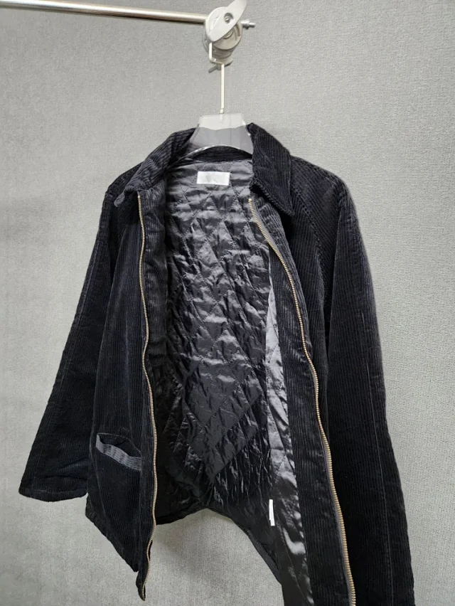 Unbranded Jackets Corduroy zip-up jacket with quilted lining and letter C patch product detail image 3