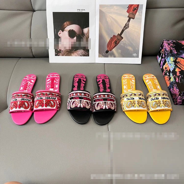 Dolce & Gabbana Sicily Slide Sandals - 004235