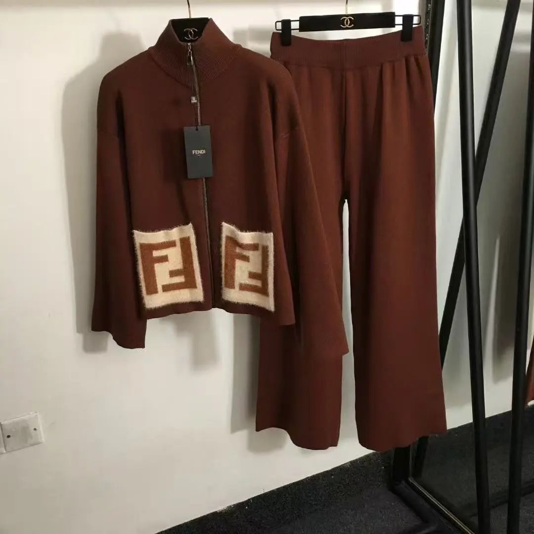 Fendi Matching Sets Knitted zip-up jacket and wide-leg pants set with FF pocket motifs image 5