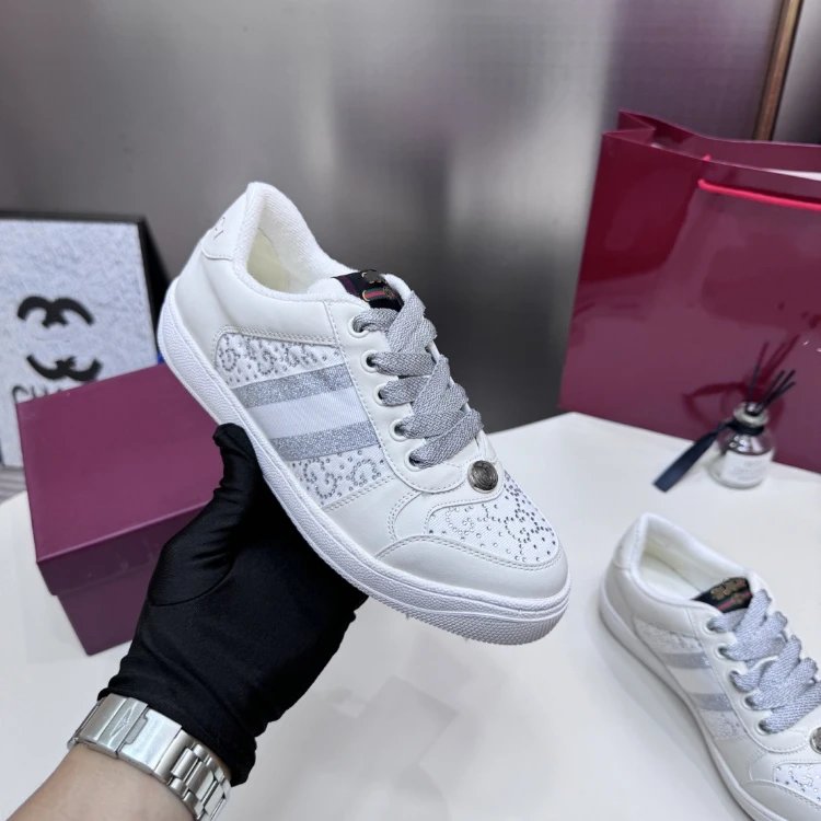 Unbranded Sneakers Rhinestone Low-Top Lace-Up — White heat-transfer rhinestones