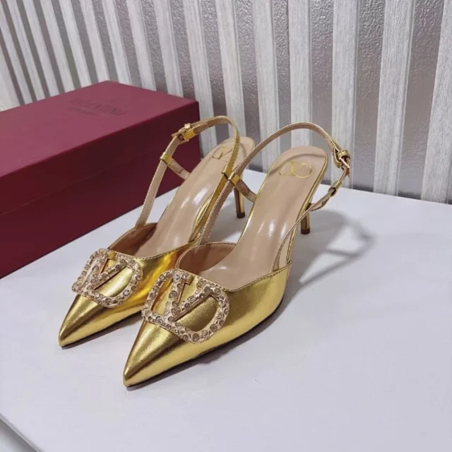 Valentino Garavani High Heels Pointed-Toe Slingback with Rhinestone V Buckle product detail image 3
