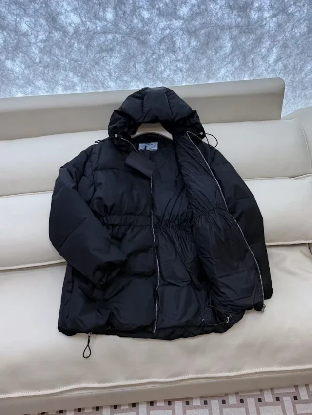Prada Down Jackets Hooded quilted puffer jacket with elastic waist and drawstring hem product detail image 4