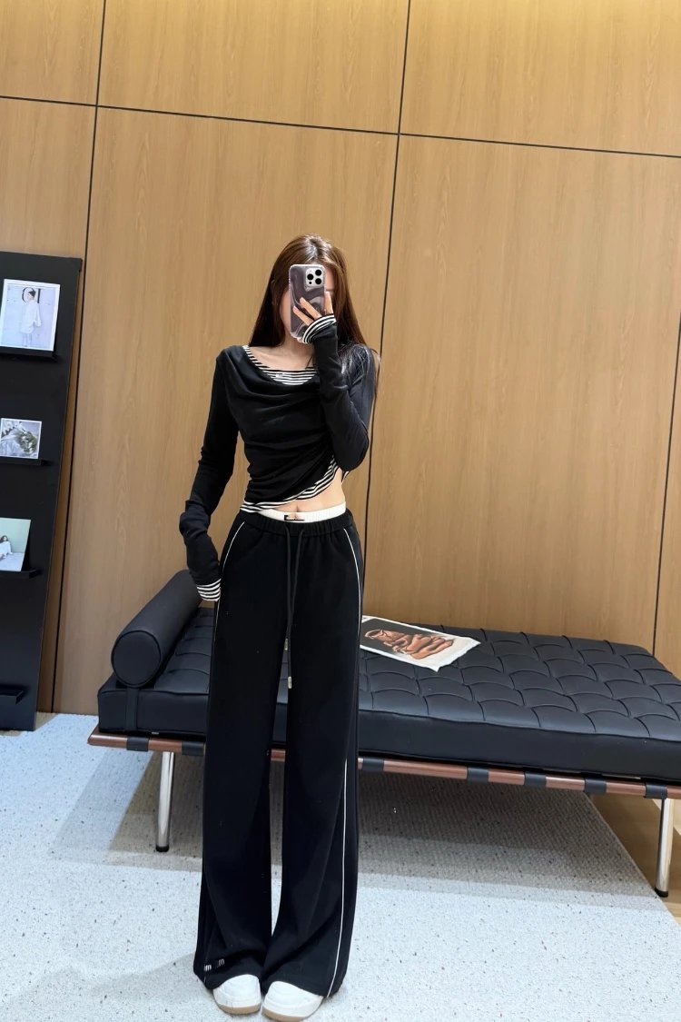 Miu Trousers Wide-Leg Drawstring with Contrast Piping image 3