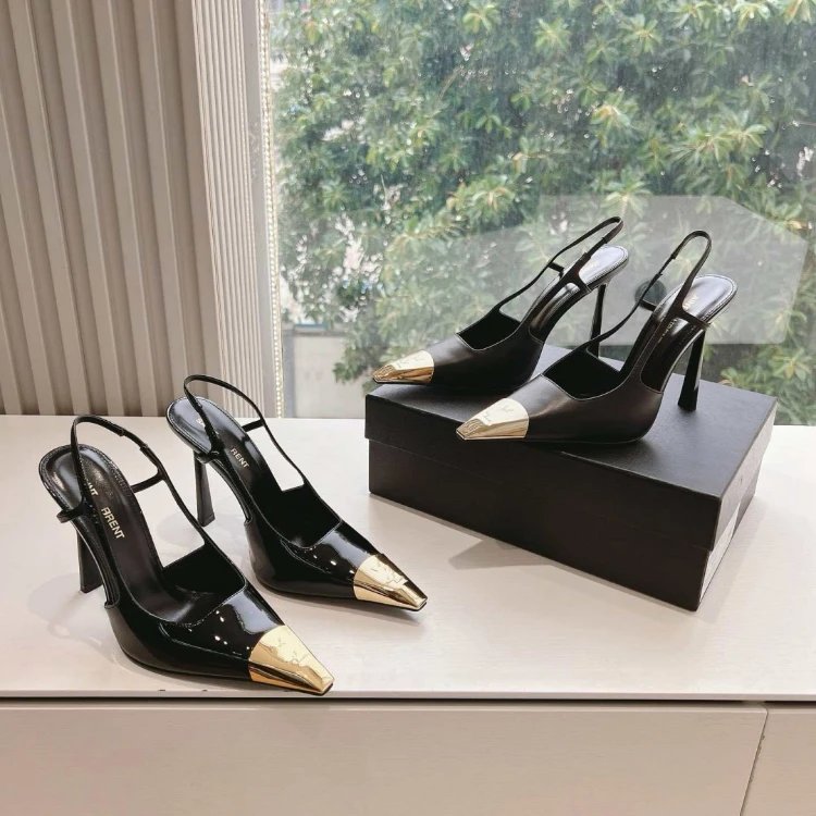Gianvito Rossi Maya Slingback Pumps - 004124
