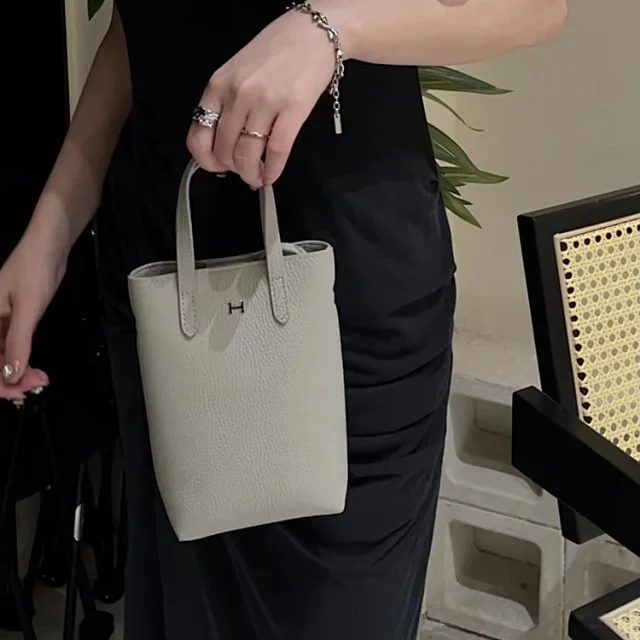 Unbranded Handbags Mini top-handle phone pouch bag with detachable shoulder strap product detail image 4