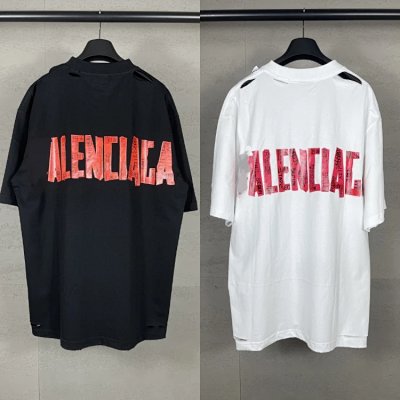 Valentino Garavani Alençiala Cut-Out T-Shirt [2 styles]