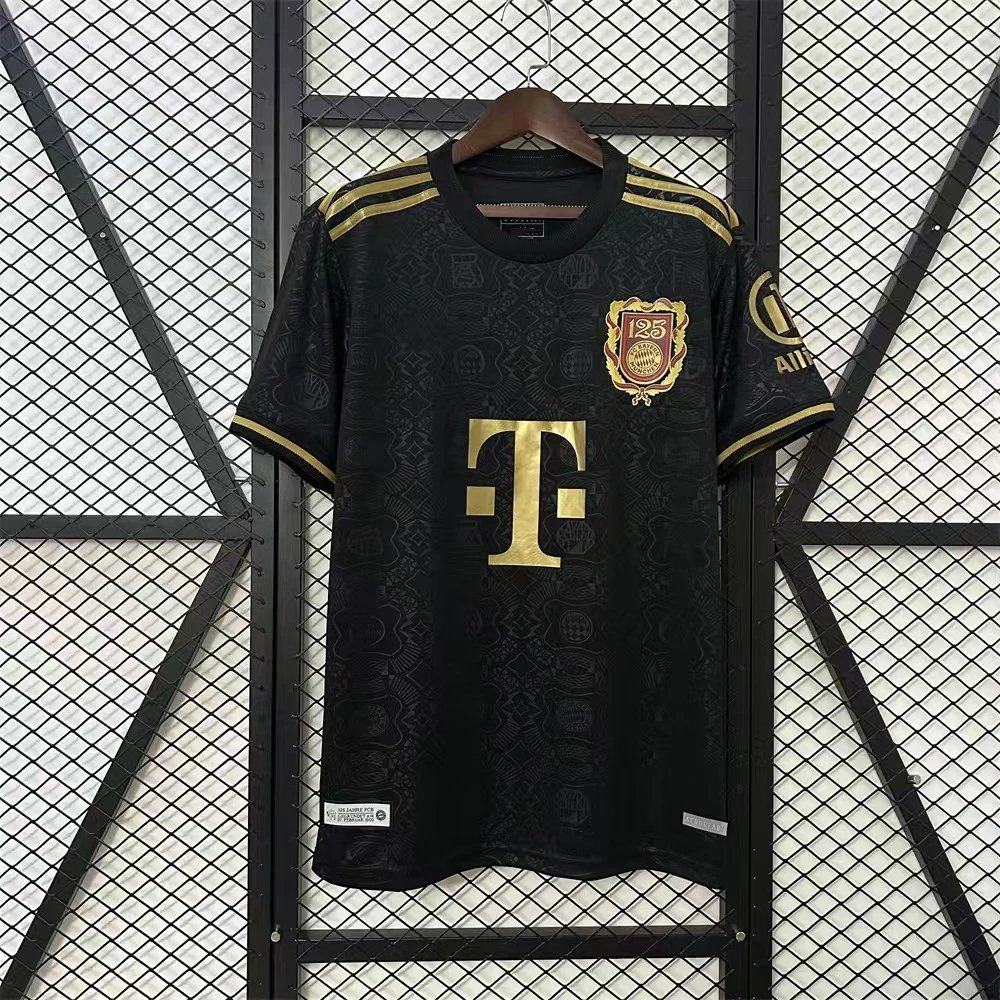 2526 Bayern 125th Anniversary Edition in Black