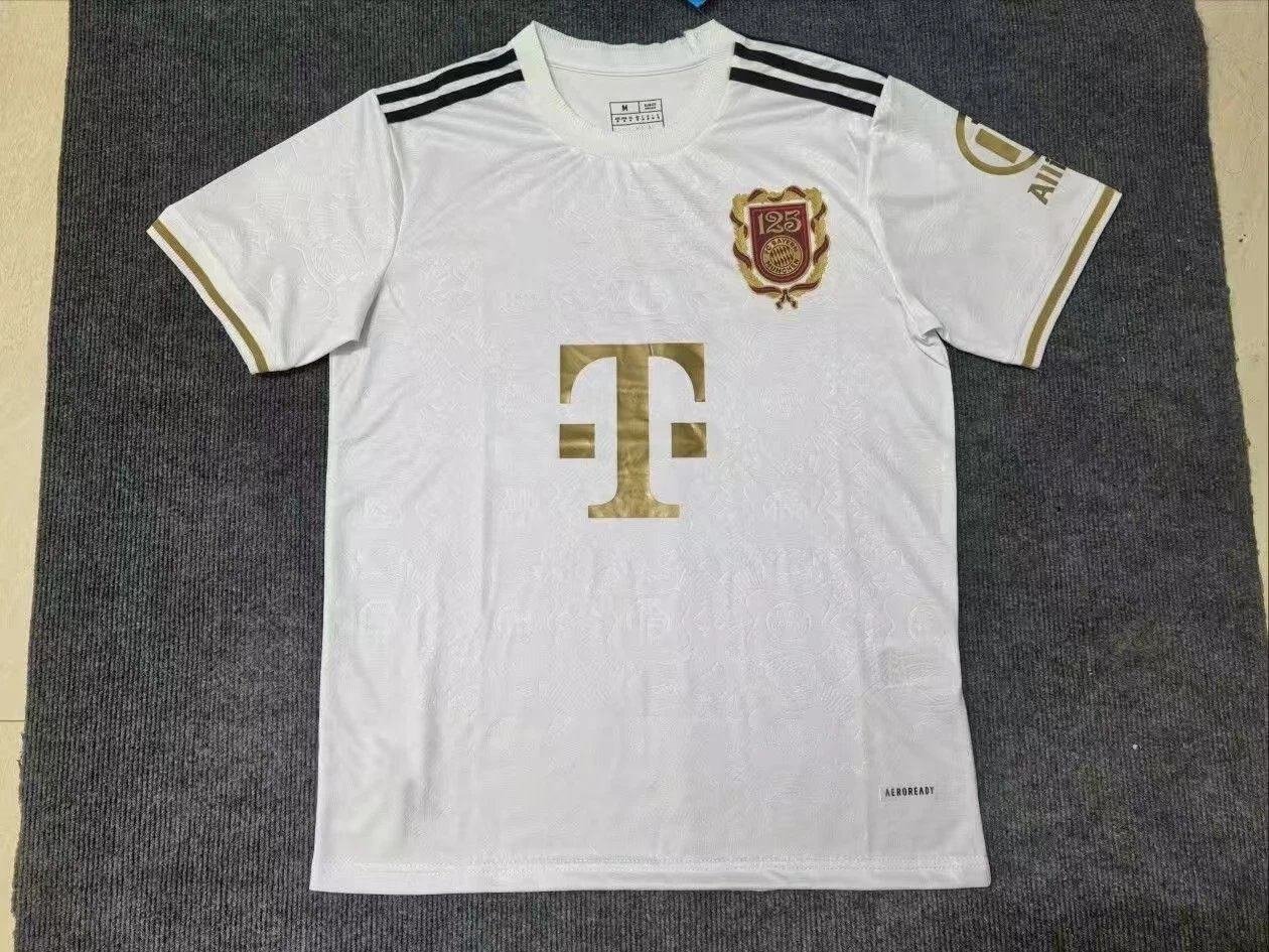 2526 Bayern Munich 125th Anniversary White Edition