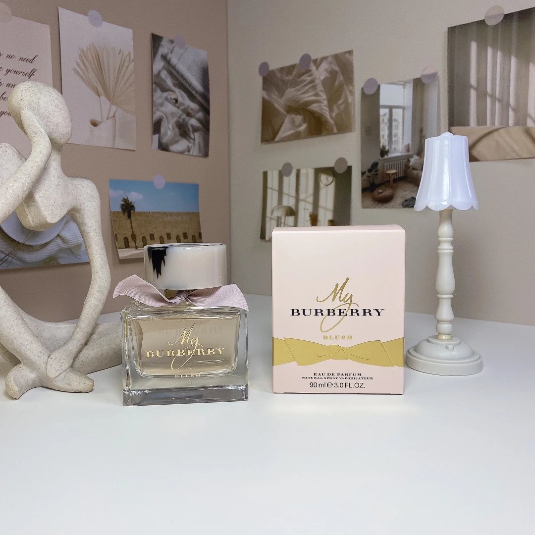 Burberry Model 3351 - floral Signature ScentMY eau de parfum 90ml