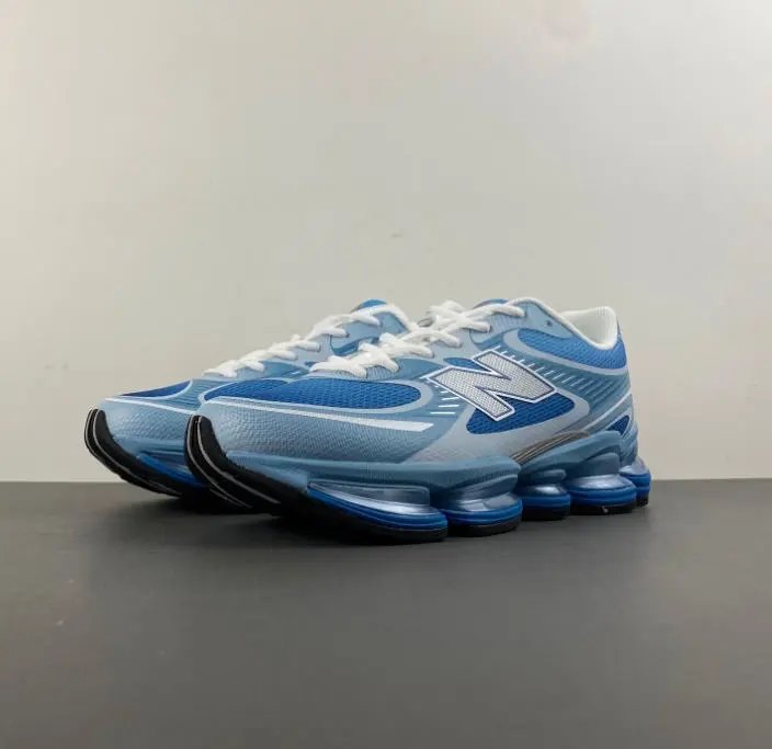 New Balance Sneakers Low-Top Lace-Up — whole jade white black