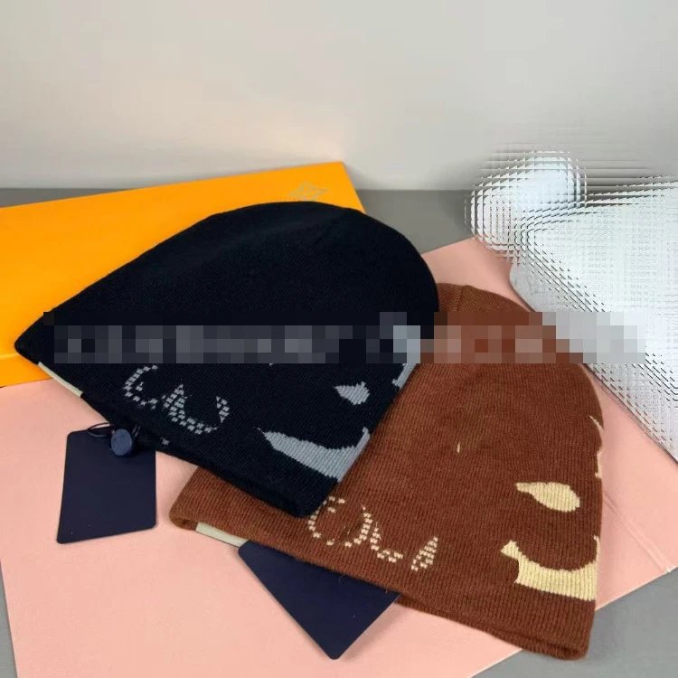 Louis Vuitton LV Fit Phriendship Beanie