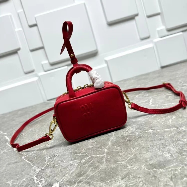Rose red