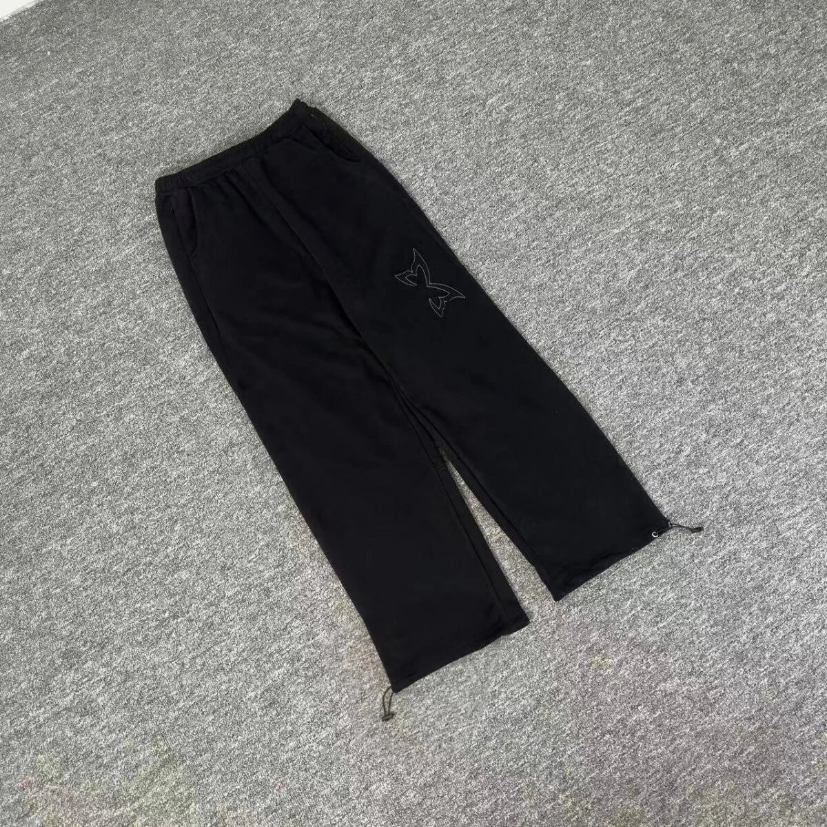 P075 Black