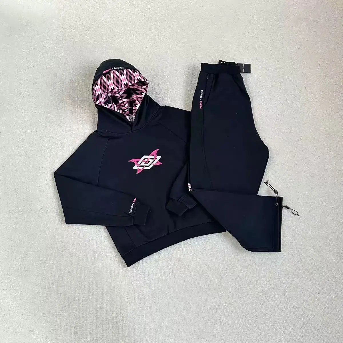 H028 set black