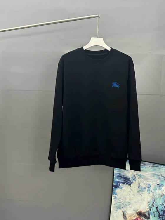 Unisex long sleeved round neck sweatshirt
